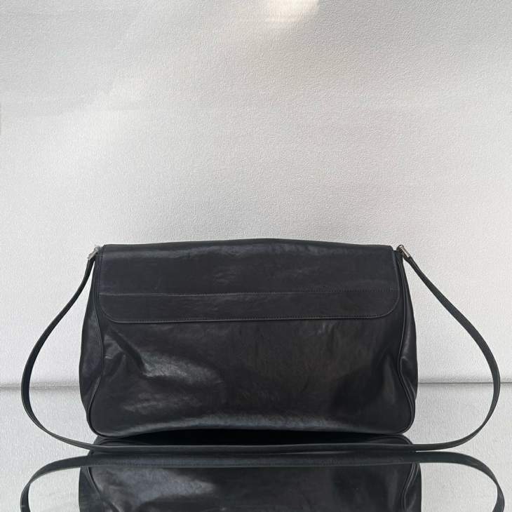Picture of Balenciaga Handbags _SKUfw181668035fw